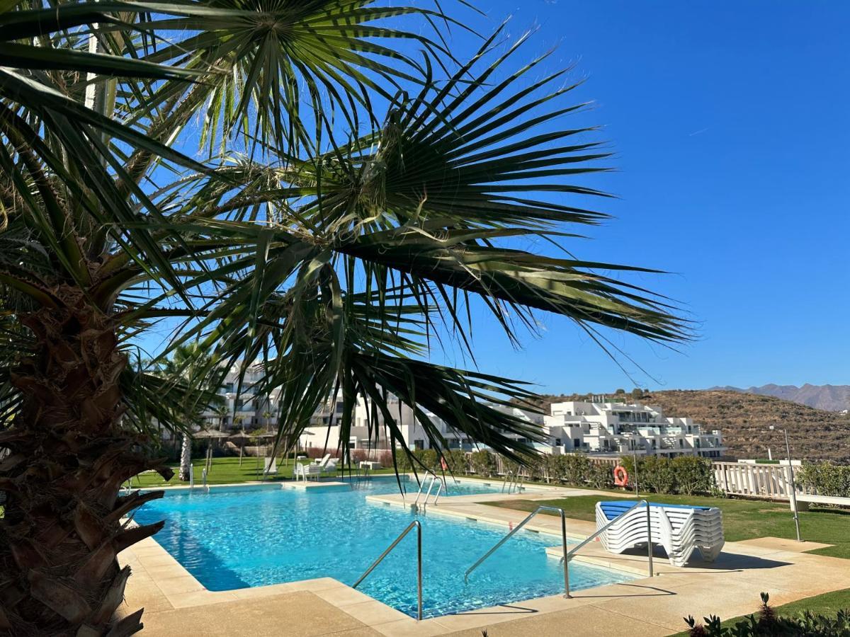 2-Bedroom-Apartment With A Terrace, Pool, Gym Malaga Exterior photo