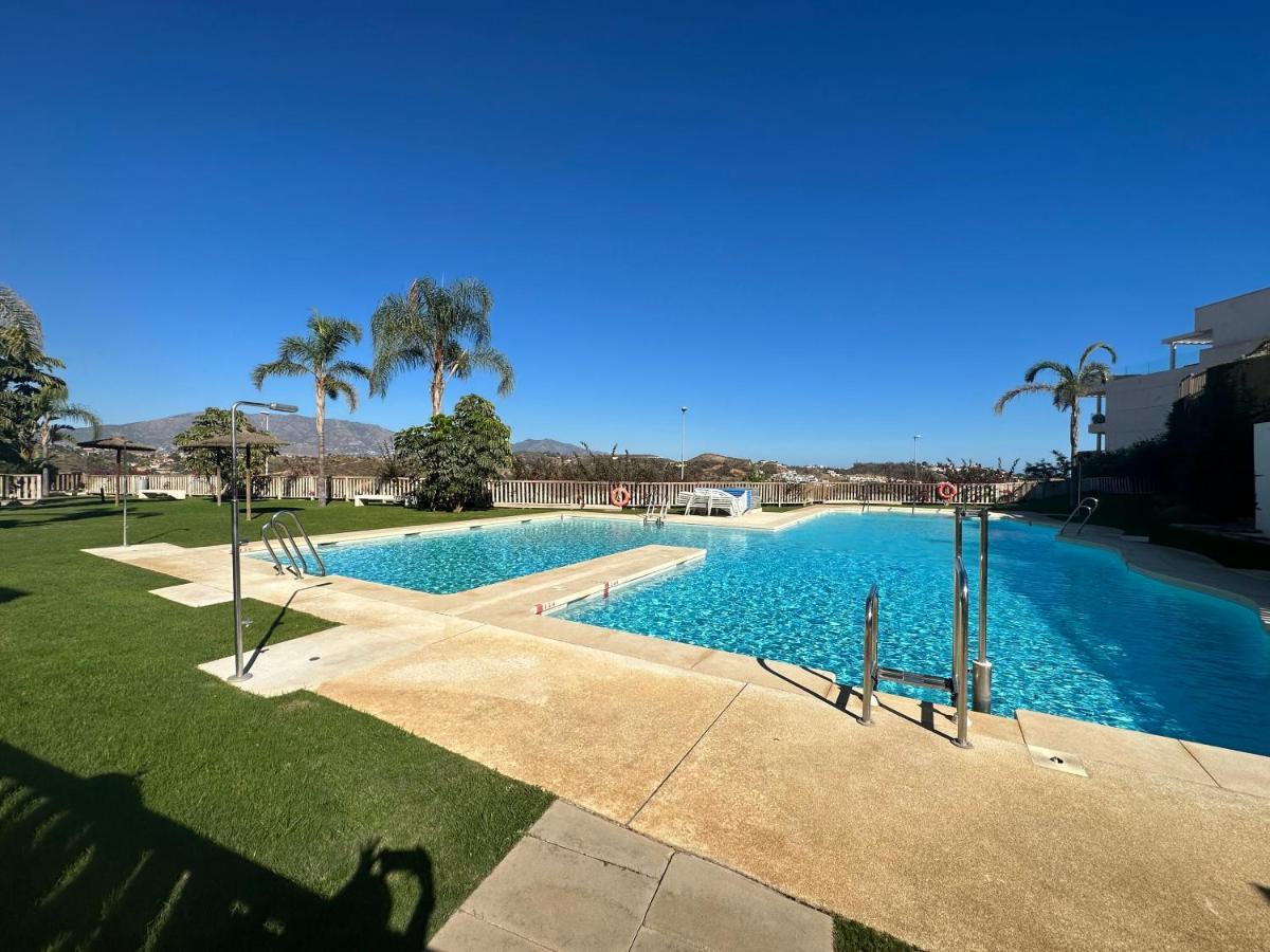 2-Bedroom-Apartment With A Terrace, Pool, Gym Malaga Exterior photo